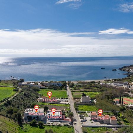 Mythos Villas Damnoni Eksteriør billede